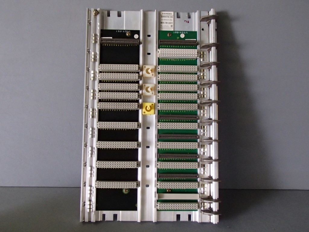 SIEMENS 6ES5700-2LB11