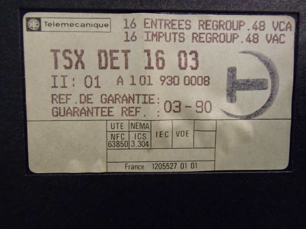 TÉLÉMÉCANIQUE  TSXDET1603