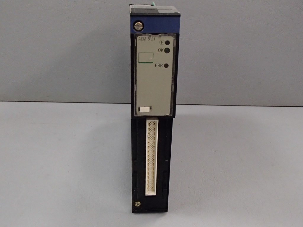 TÉLÉMÉCANIQUE  TSXAEM821