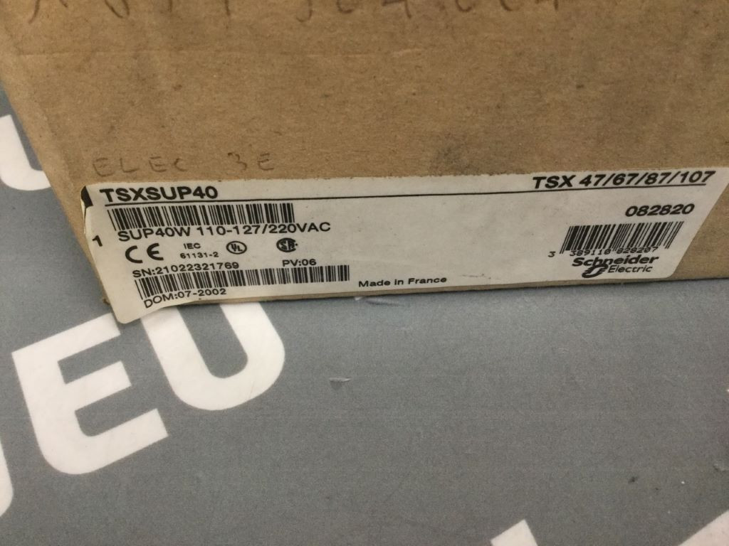 TÉLÉMÉCANIQUE  TSXSUP40