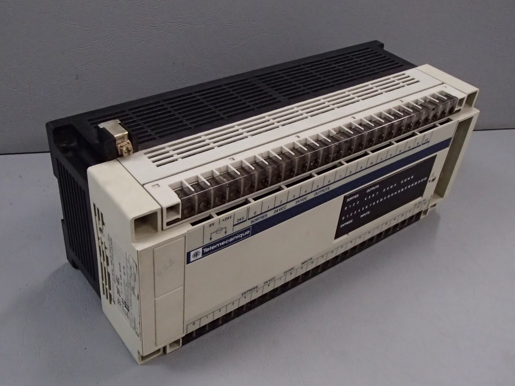 TÉLÉMÉCANIQUE  TSX1722028