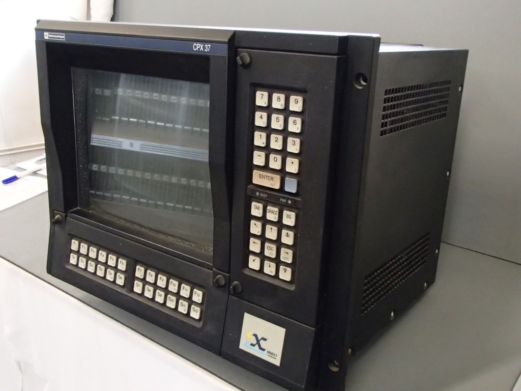 TÉLÉMÉCANIQUE  TSXCPX37142