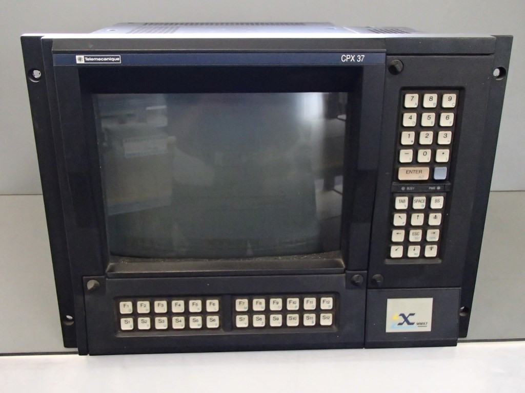 TÉLÉMÉCANIQUE  TSXCPX37142