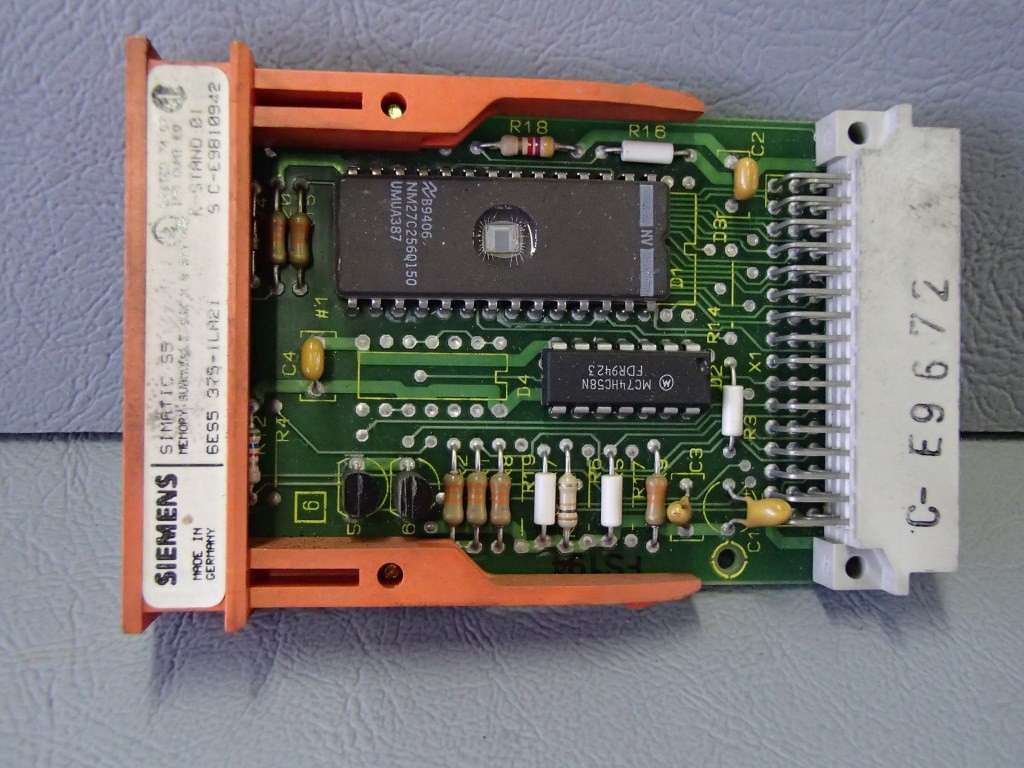 SIEMENS 6ES5375-1LA21