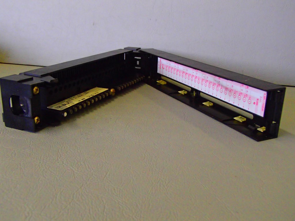 TÉLÉMÉCANIQUE  TSXBLK1