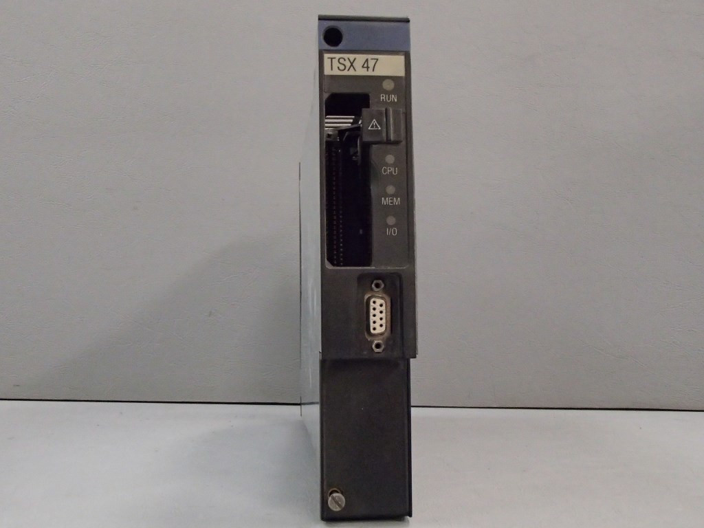 TÉLÉMÉCANIQUE  TSXP4720