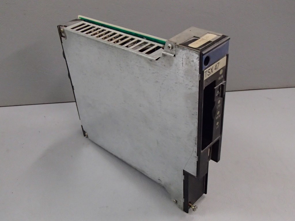 TÉLÉMÉCANIQUE  TSXP4720