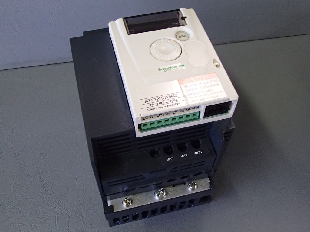 TÉLÉMÉCANIQUE  ATV12HU15M2