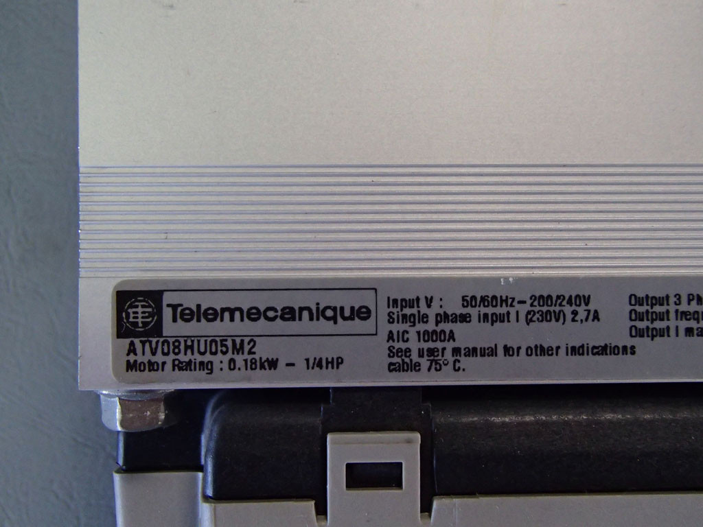 TÉLÉMÉCANIQUE  ATV08HU05M2