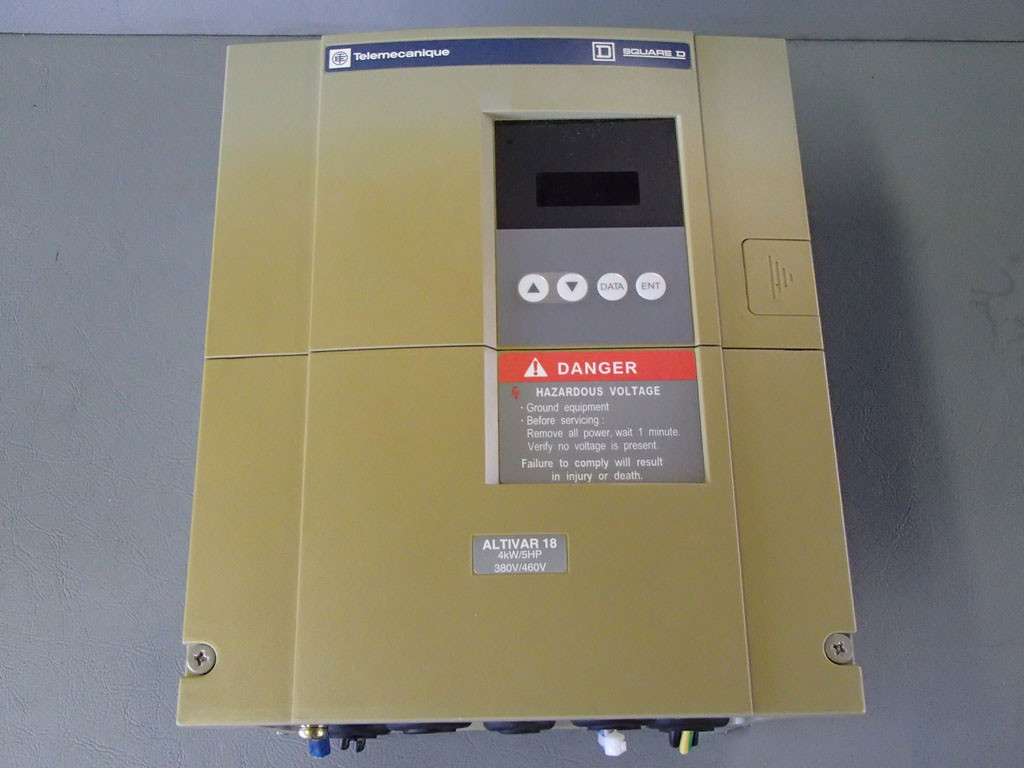 TÉLÉMÉCANIQUE  ATV18U72N4