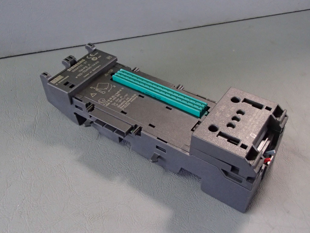 SIEMENS 6ES7193-7DA00-0AA0