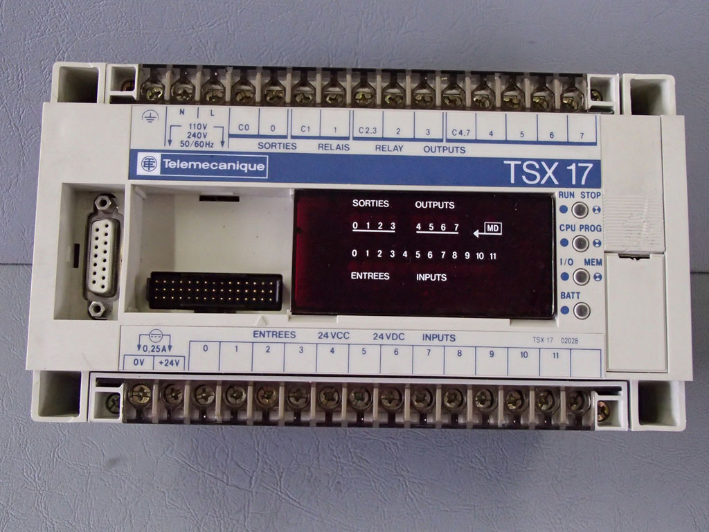 TÉLÉMÉCANIQUE  TSX1702028