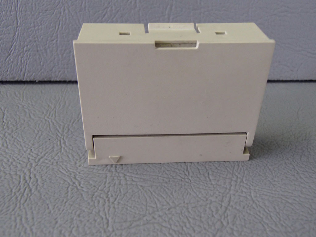 TÉLÉMÉCANIQUE  TSXP1720FA