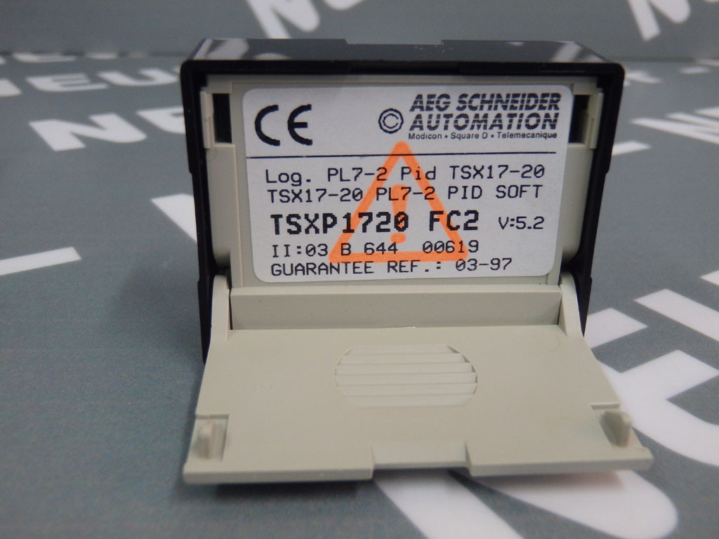 TÉLÉMÉCANIQUE  TSXP1720FC2