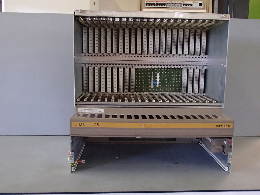 SIEMENS 6ES5135-3KA13