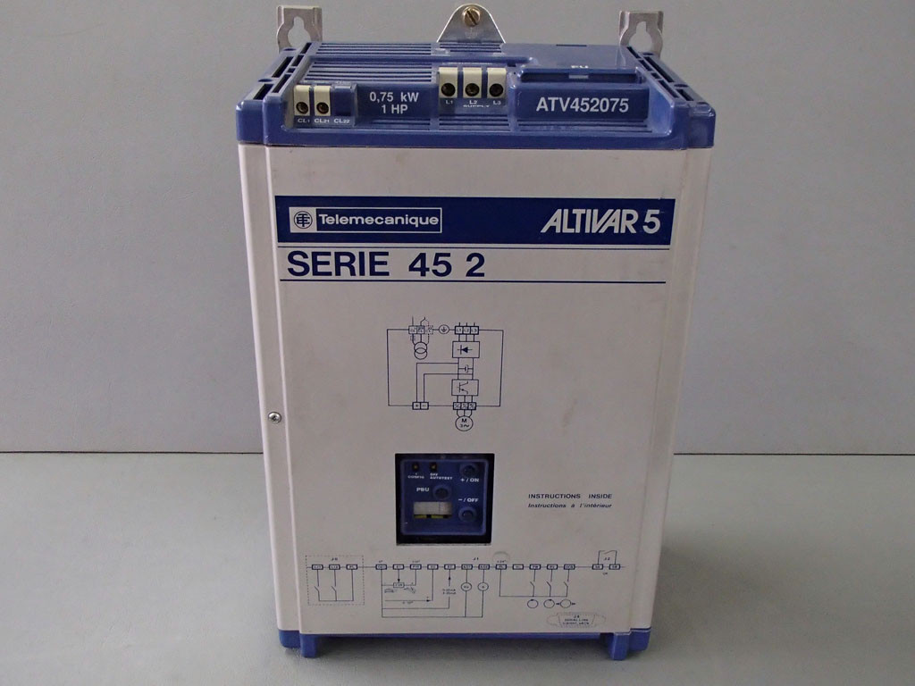 TÉLÉMÉCANIQUE  ATV452075