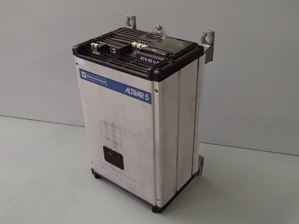 TÉLÉMÉCANIQUE  ATV45U40