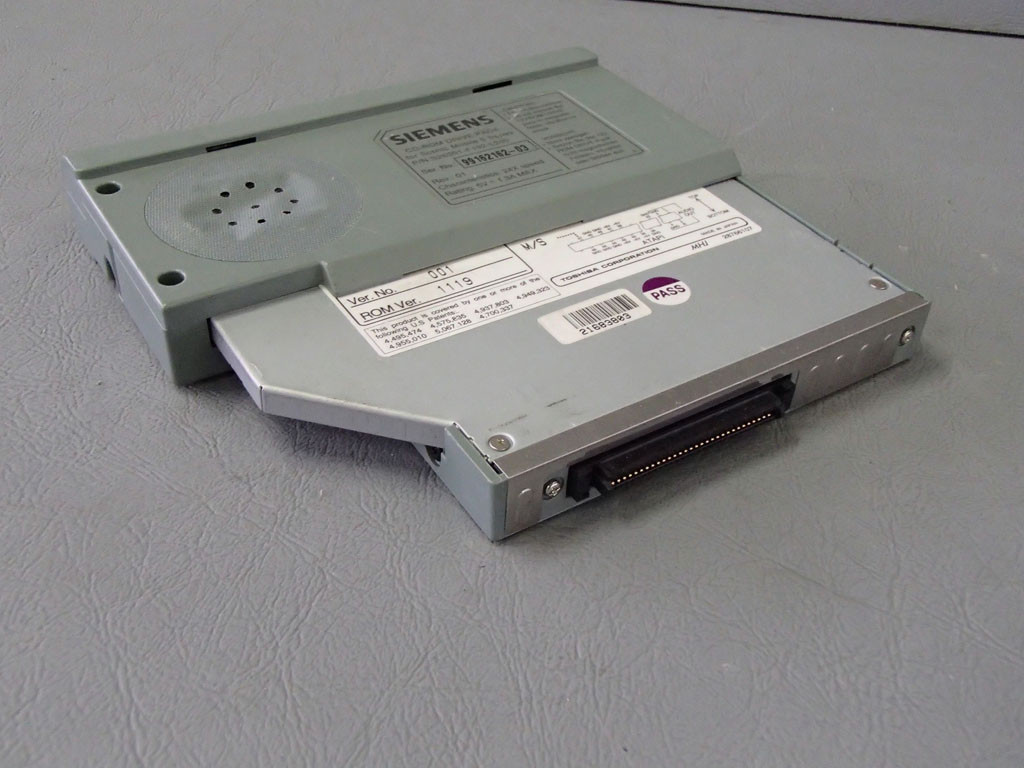 SIEMENS S26391-F192-L200