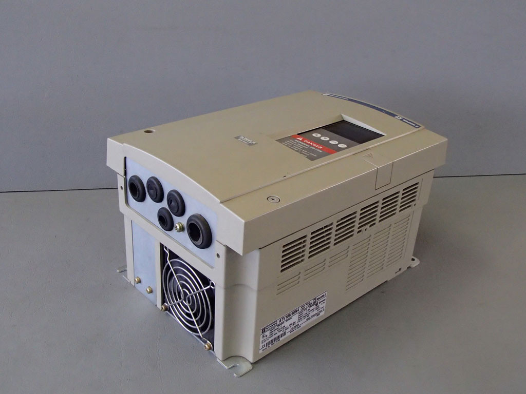 TÉLÉMÉCANIQUE  ATV18U90N4