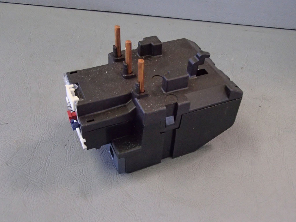 TÉLÉMÉCANIQUE  LRD3359