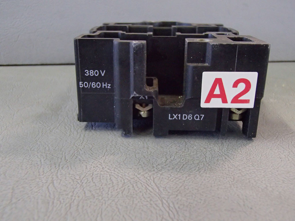 TÉLÉMÉCANIQUE  LX1D6Q7