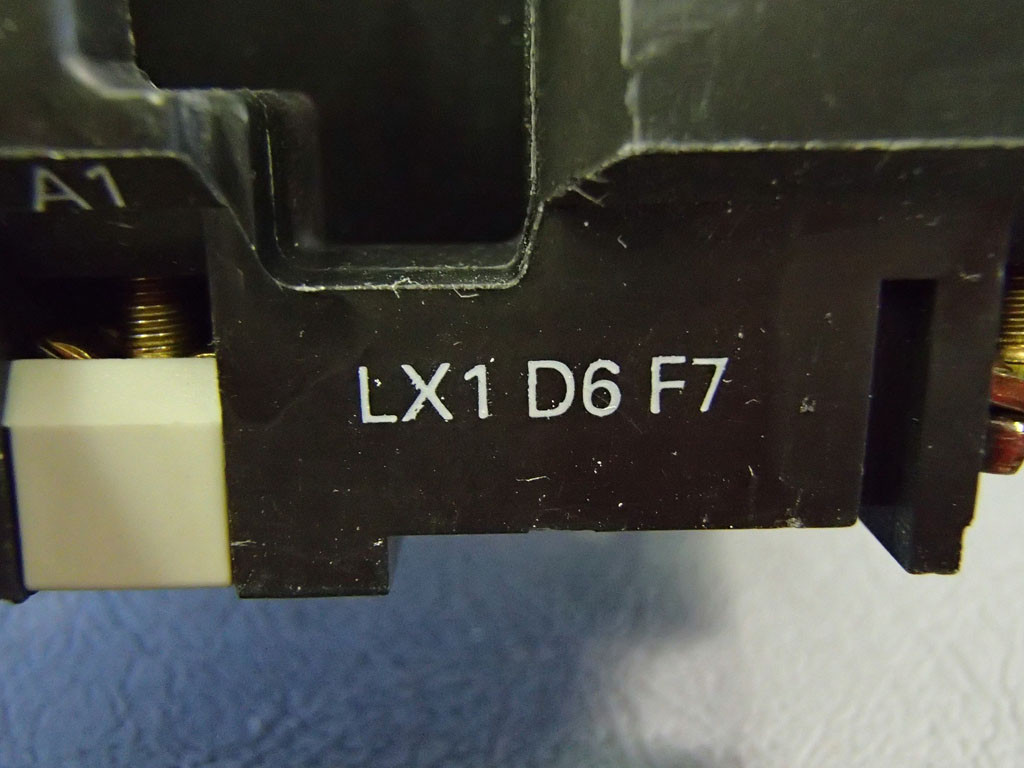 TÉLÉMÉCANIQUE  LX1D6F7