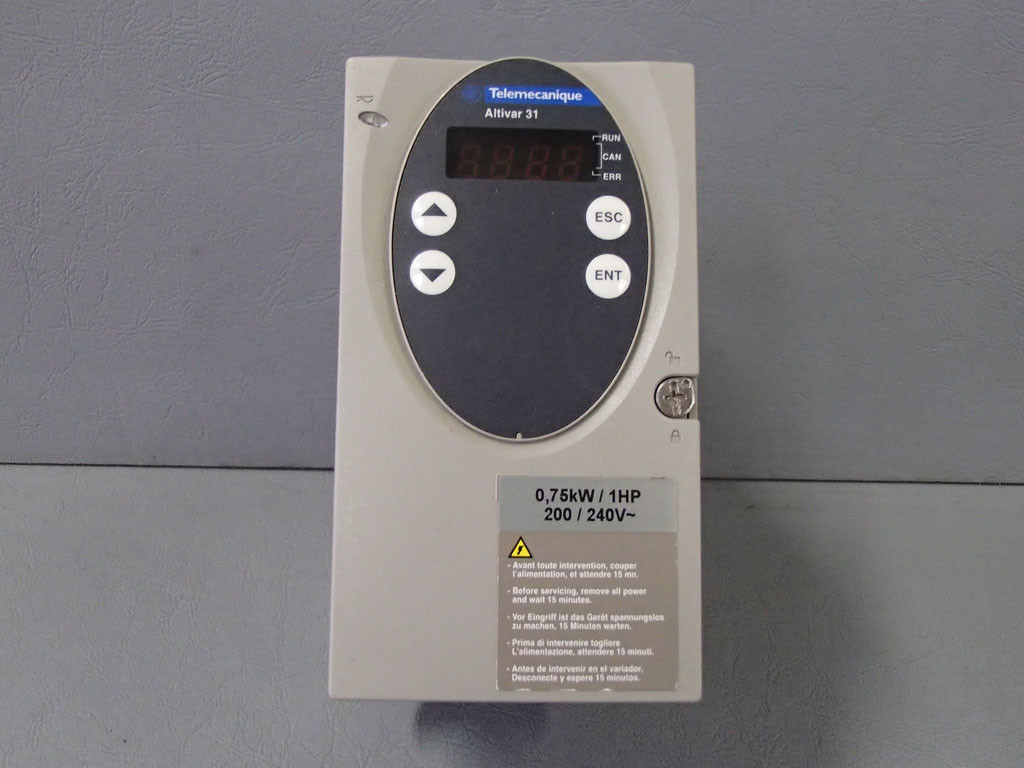 TÉLÉMÉCANIQUE  ATV31H075M2