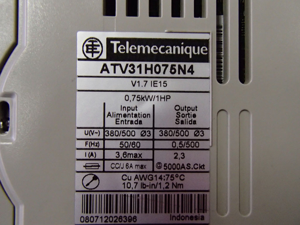 TÉLÉMÉCANIQUE  ATV31H075N4