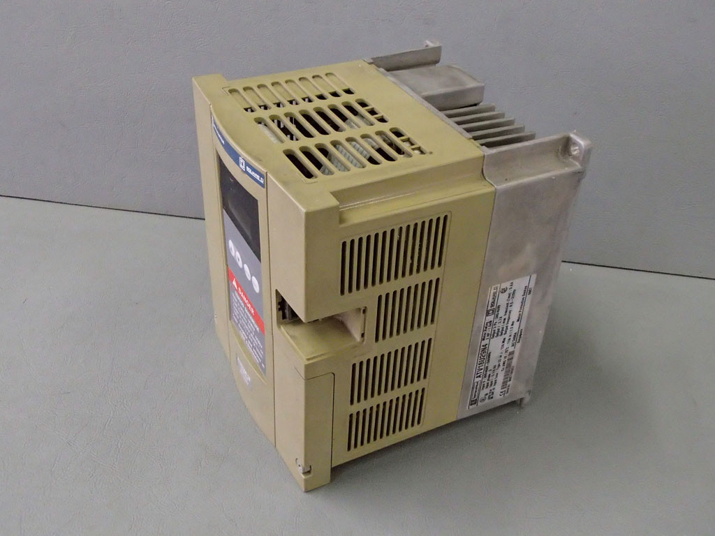 TÉLÉMÉCANIQUE  ATV18U29N4