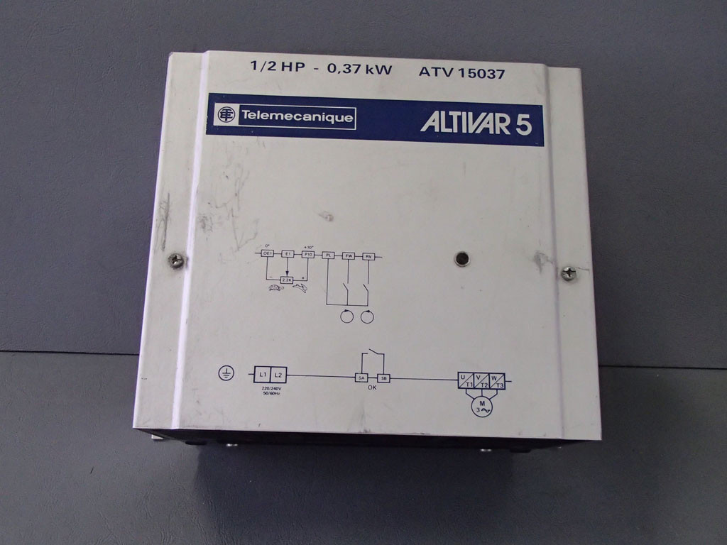 TÉLÉMÉCANIQUE  ATV15037