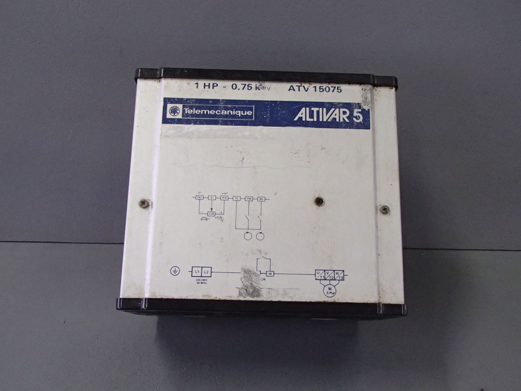 TÉLÉMÉCANIQUE  ATV15075