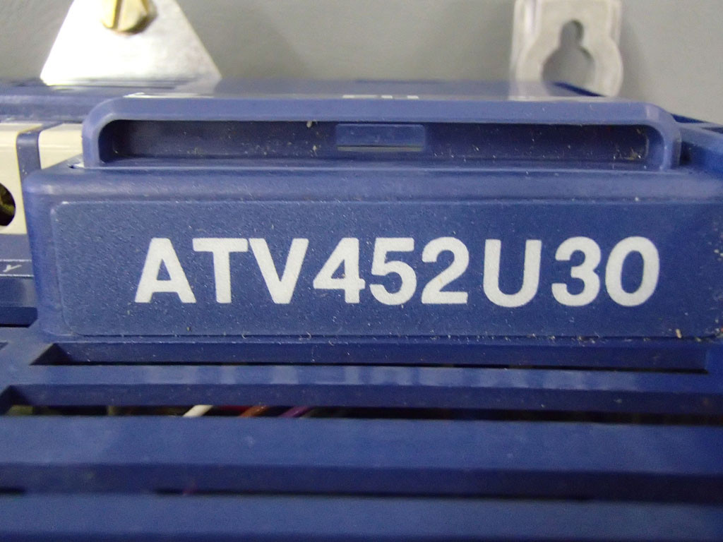 TÉLÉMÉCANIQUE  ATV452U30