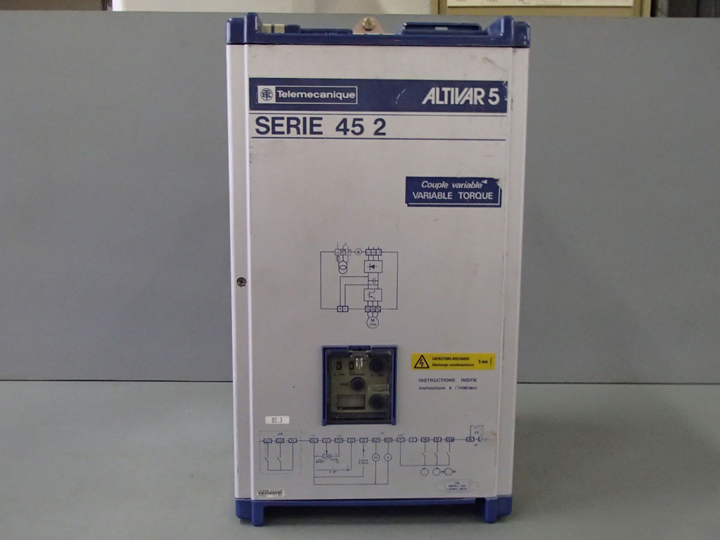 TÉLÉMÉCANIQUE  ATV452VD11