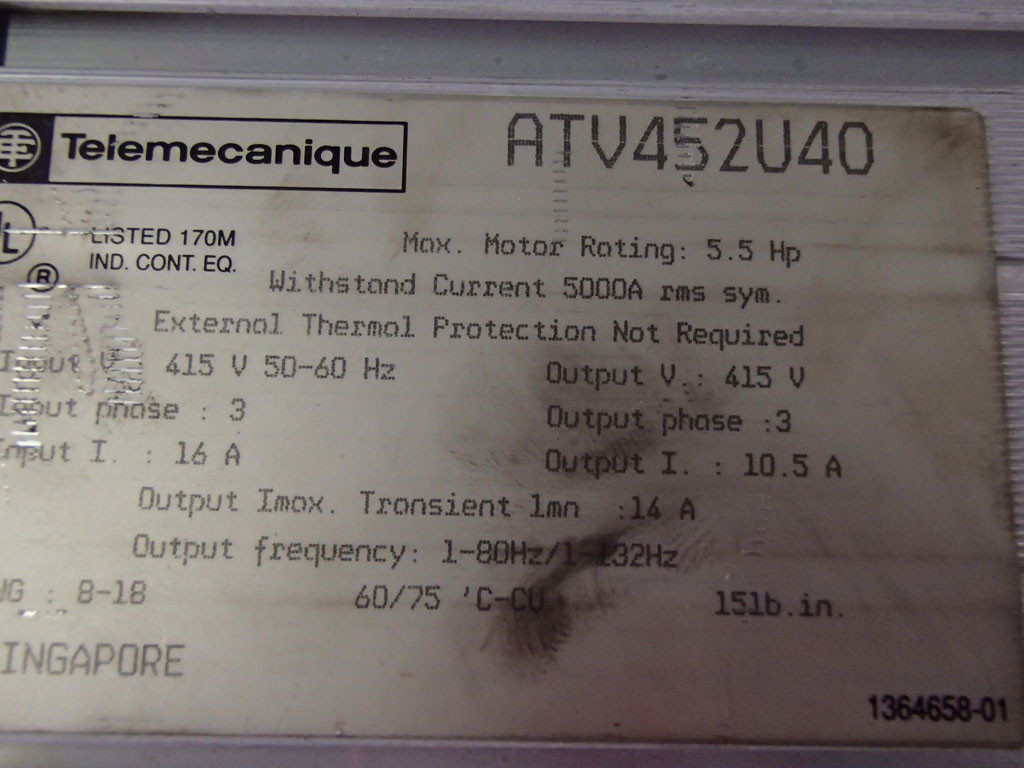 TÉLÉMÉCANIQUE  ATV452U40