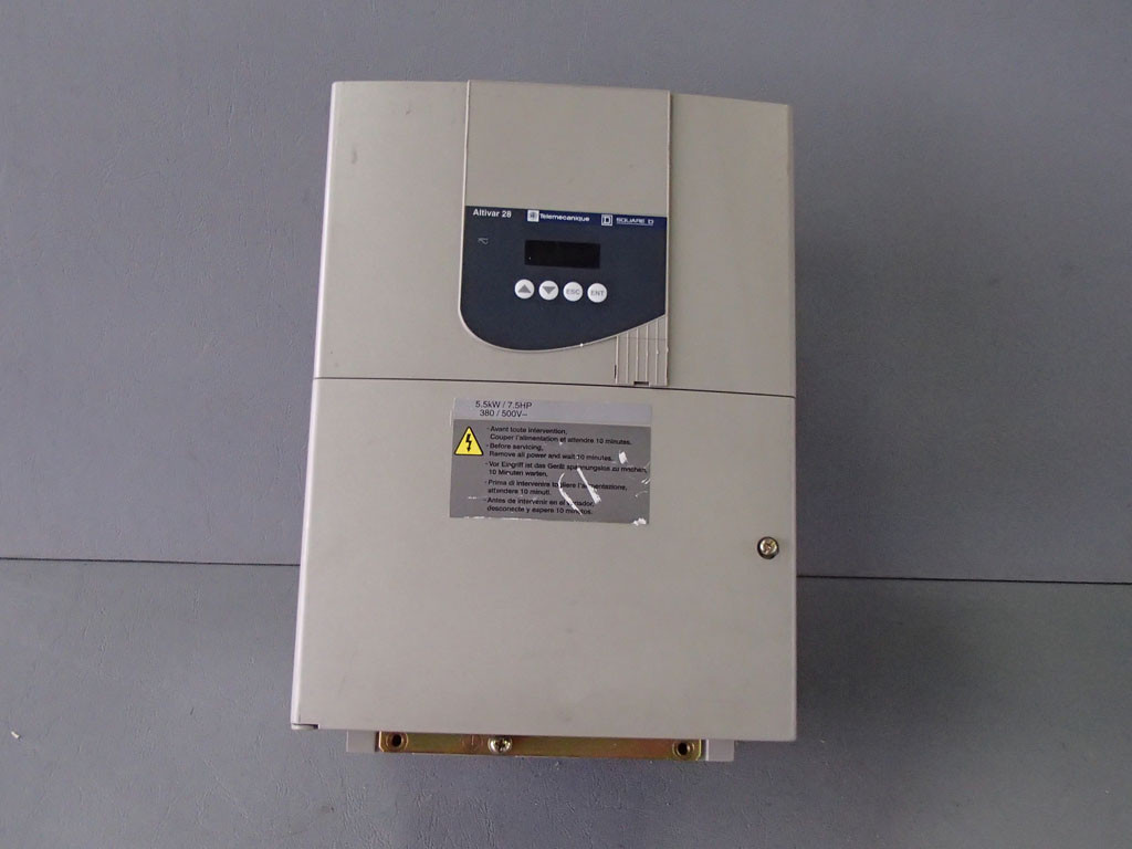 TÉLÉMÉCANIQUE  ATV28HU90N4