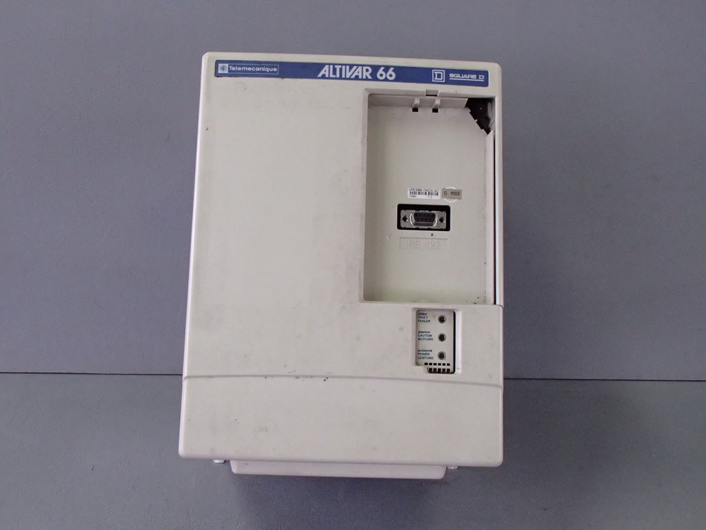 TÉLÉMÉCANIQUE  ATV66U72N4