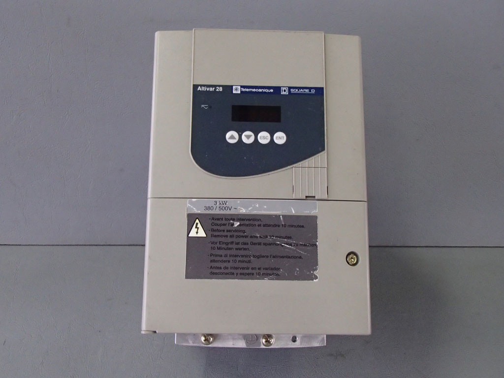 TÉLÉMÉCANIQUE  ATV28HU54N4