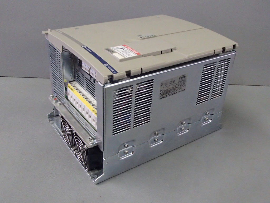 TÉLÉMÉCANIQUE  ATV58HD12N4