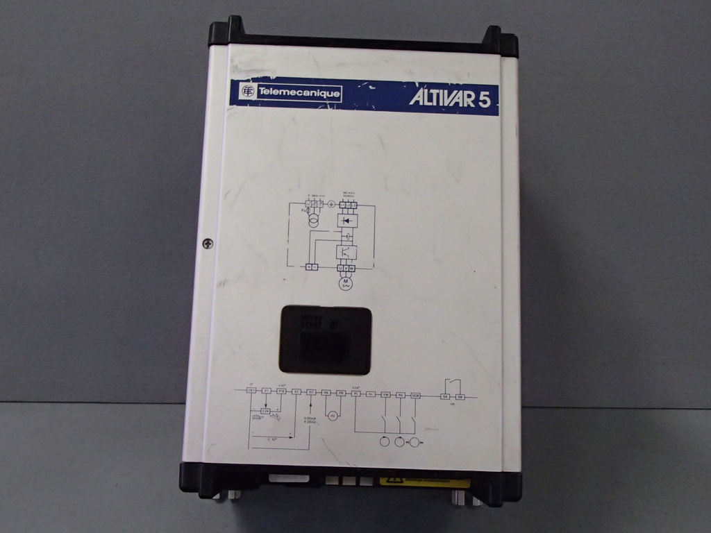 TÉLÉMÉCANIQUE  ATV45075