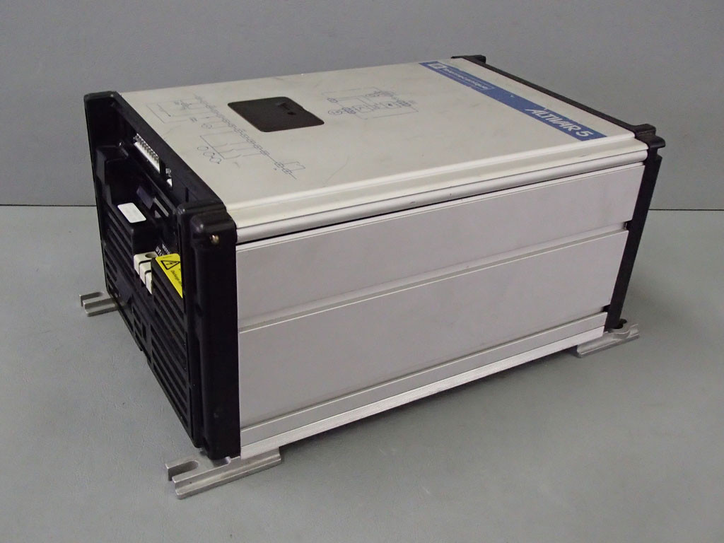 TÉLÉMÉCANIQUE  ATV45075