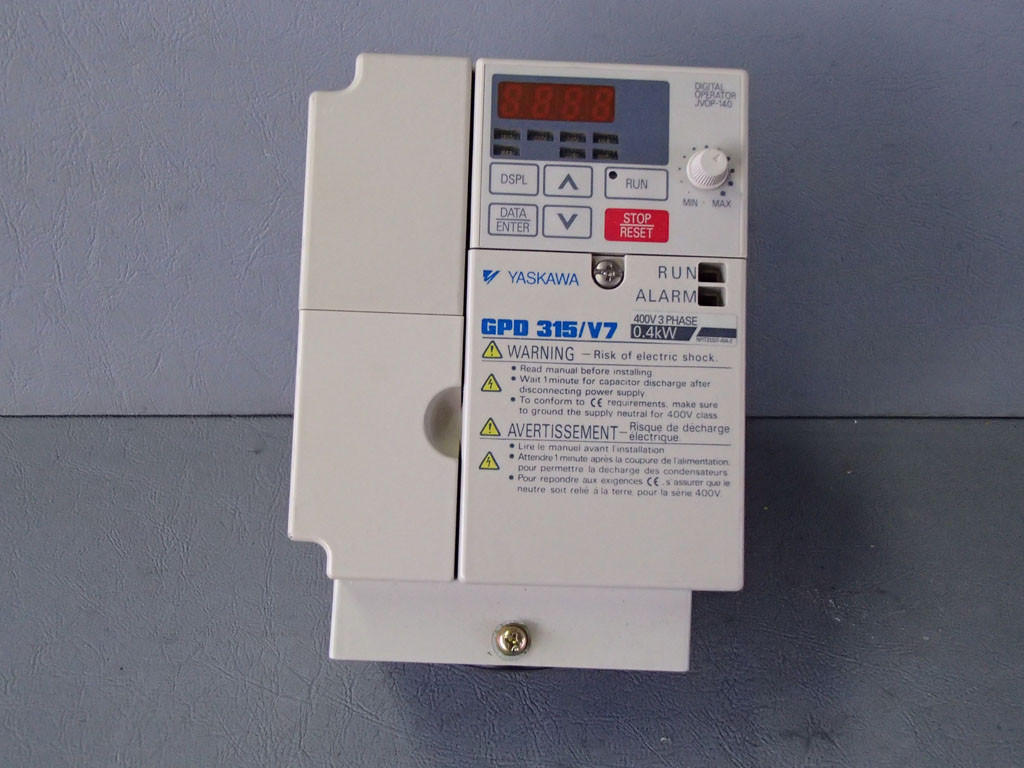 YASKAWA CIMR-V7AM40P4