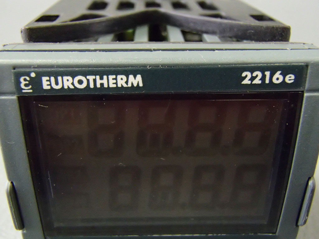 EUROTHERM 2216E/CC/VH/XX/XX/RF/2XX/FRA