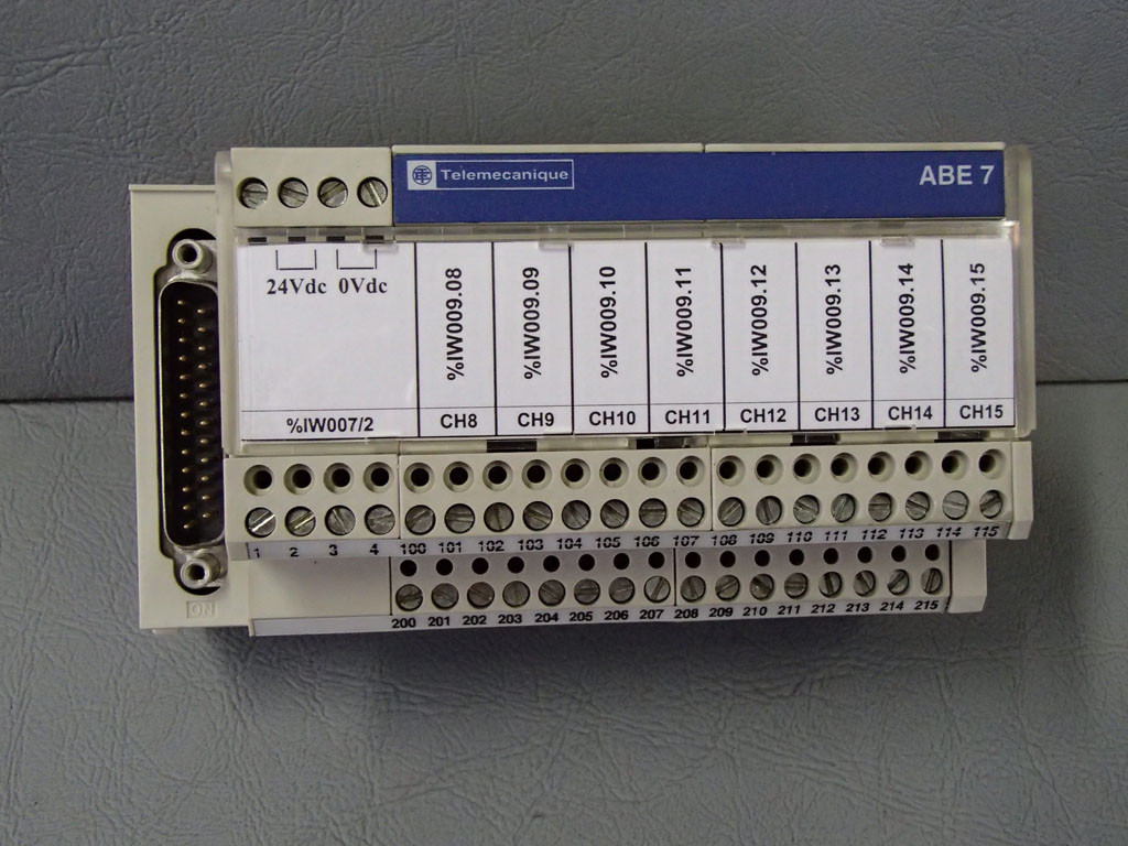 TÉLÉMÉCANIQUE  ABE7-CPA03
