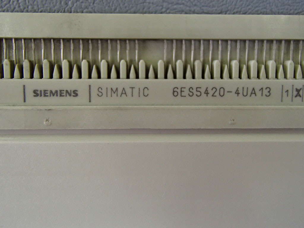 SIEMENS 6ES5420-4UA13