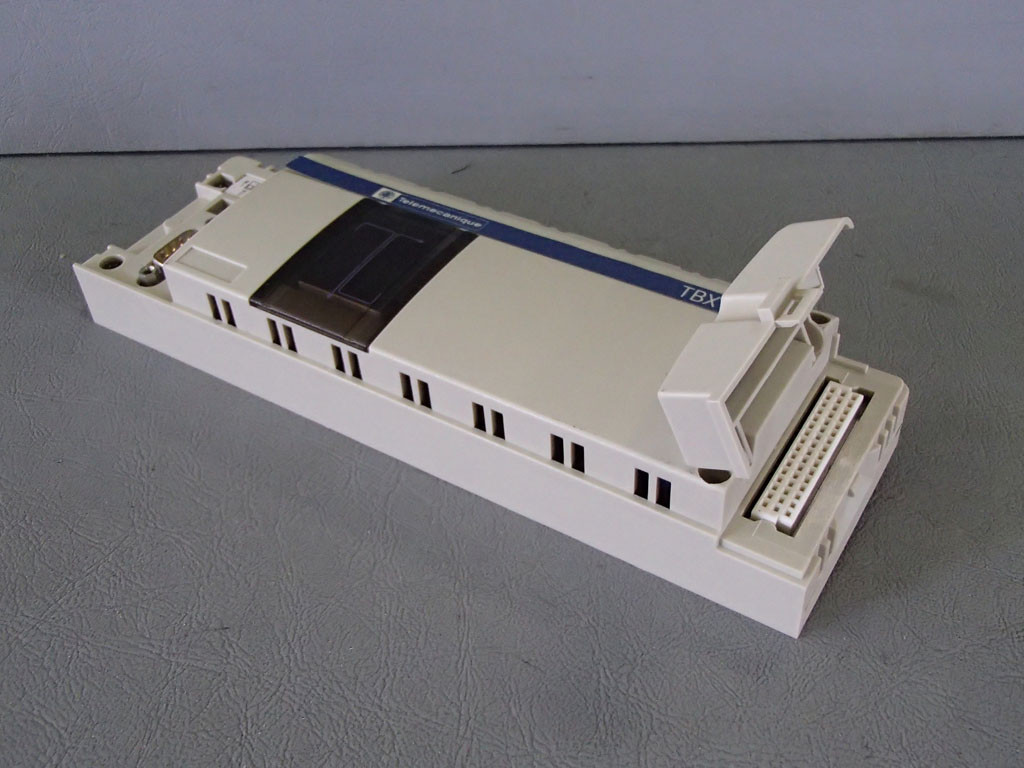 TÉLÉMÉCANIQUE  TBXLEP030