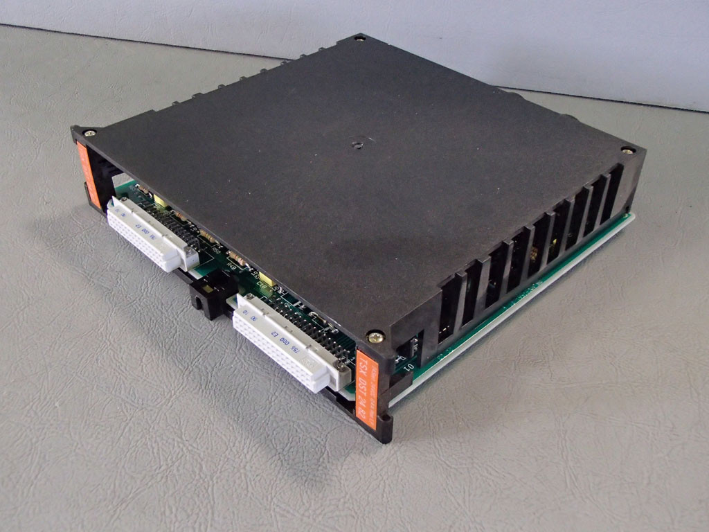 TÉLÉMÉCANIQUE  TSXDST2482