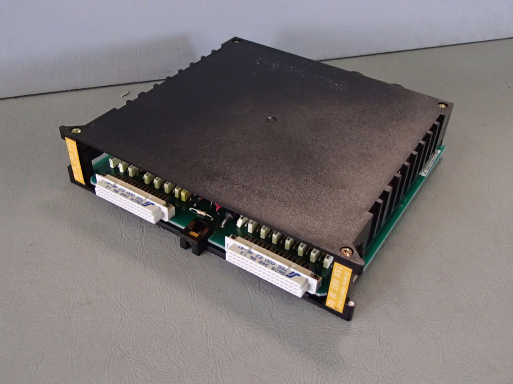 SCHNEIDER  TSXDST3292