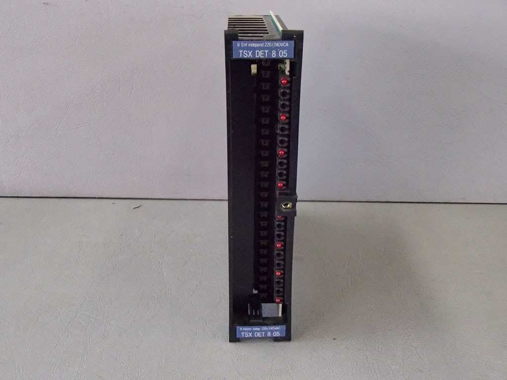 TÉLÉMÉCANIQUE  TSXDET805