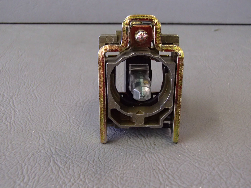 TÉLÉMÉCANIQUE  ZB4BVB6