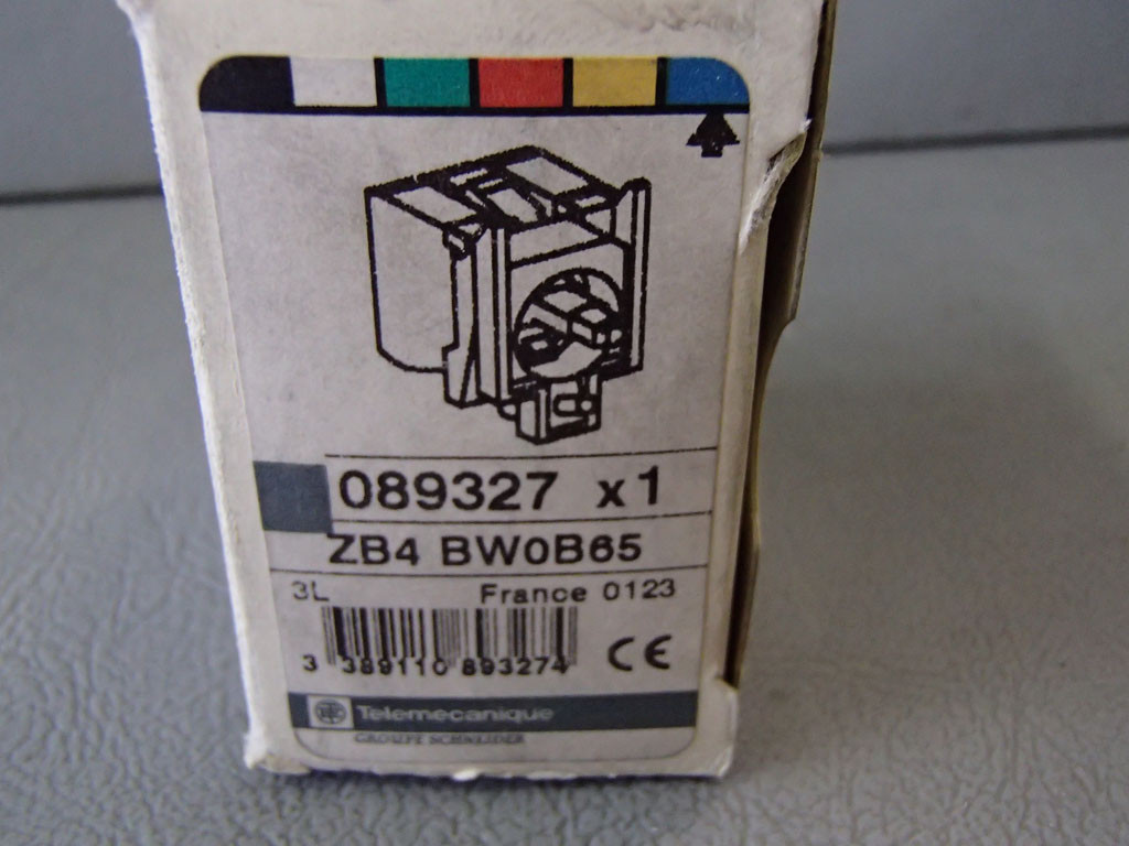 TÉLÉMÉCANIQUE  ZB4BW0B65